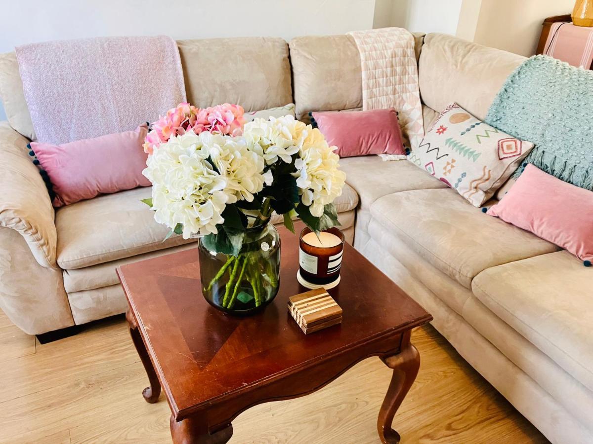 סנדרלנד Romford Cottage - Close To Centre, Hospital Crownworks Studio Nissan And Stadium Of Light מראה חיצוני תמונה